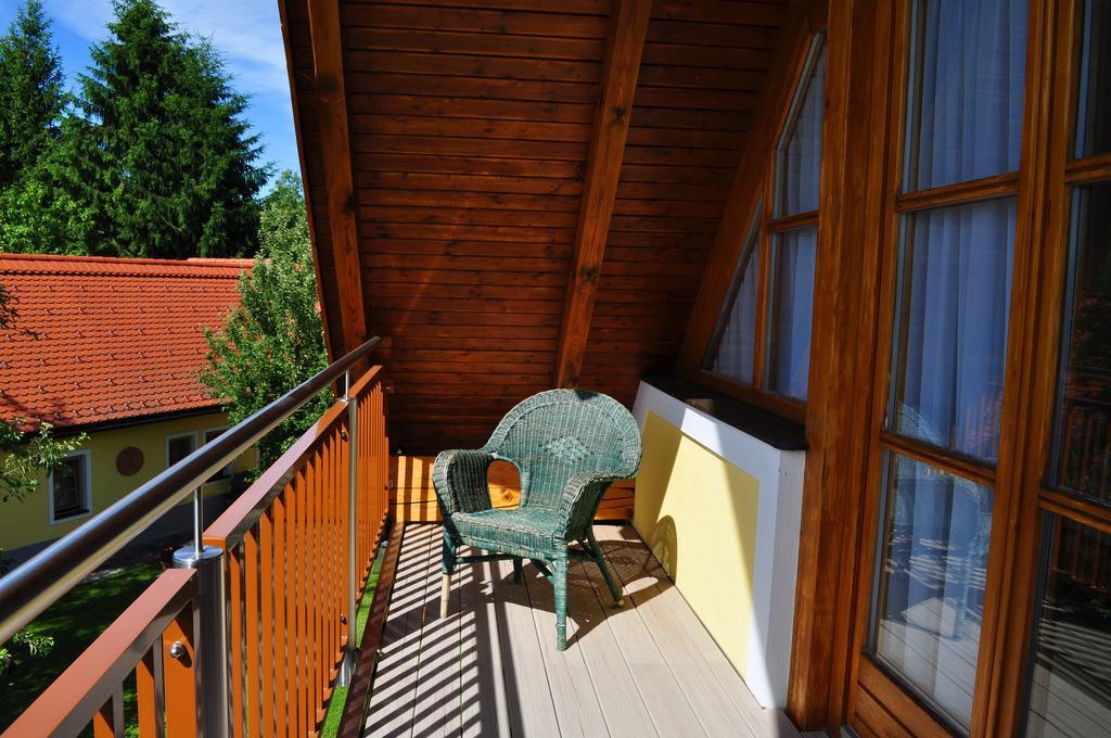 Haus Schoenegger Kitzeck im Sausal Exterior foto